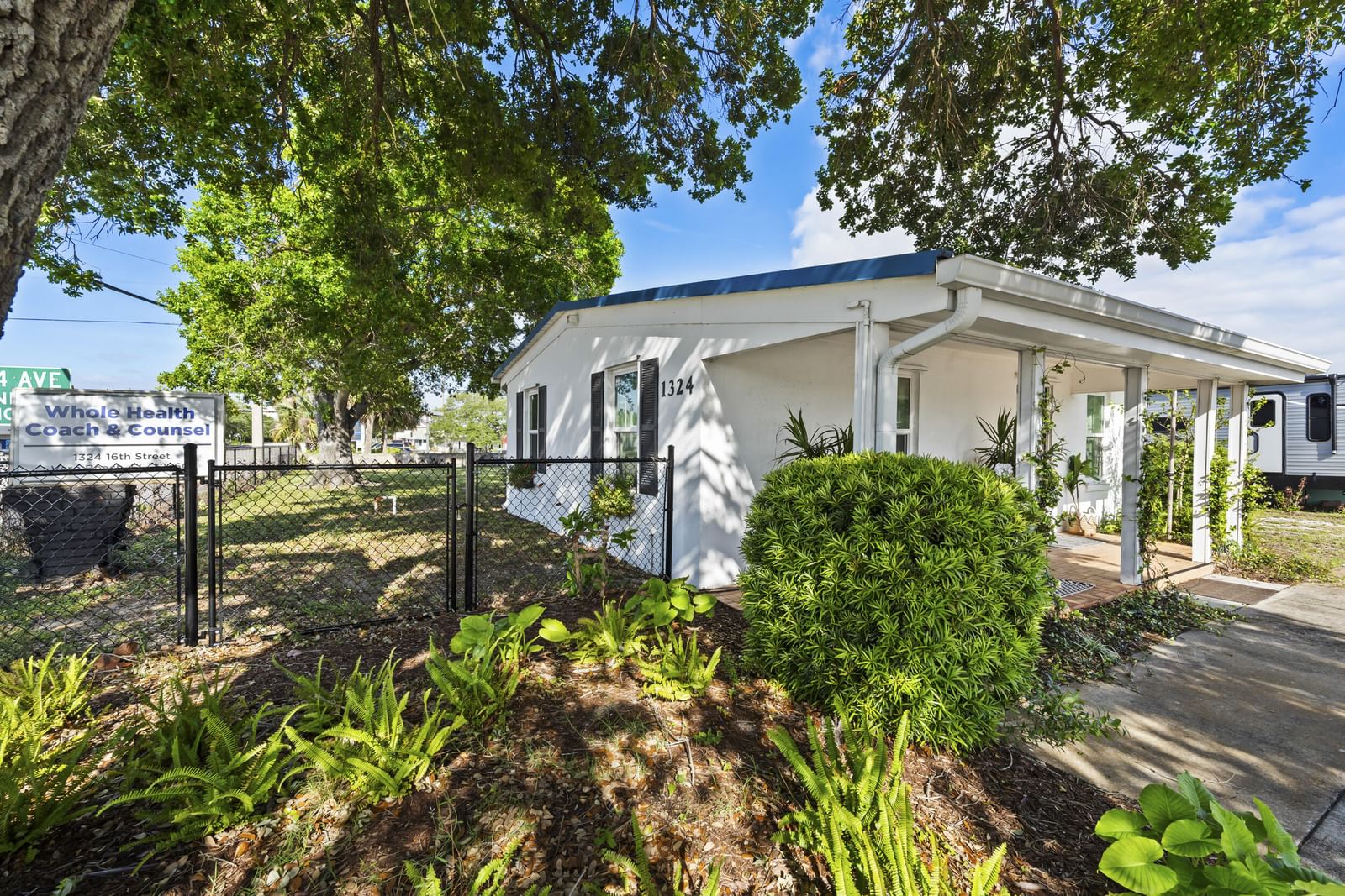 1324 16th Street, Vero Beach, FL photo 3