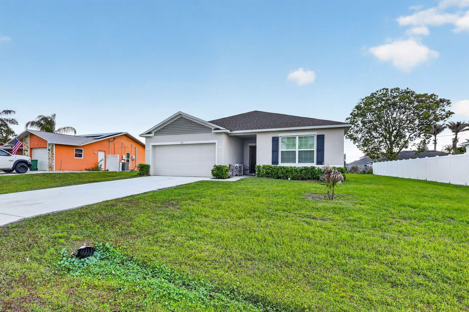 535 SW Butler Avenue, Port St Lucie, FL 34983 photo 2
