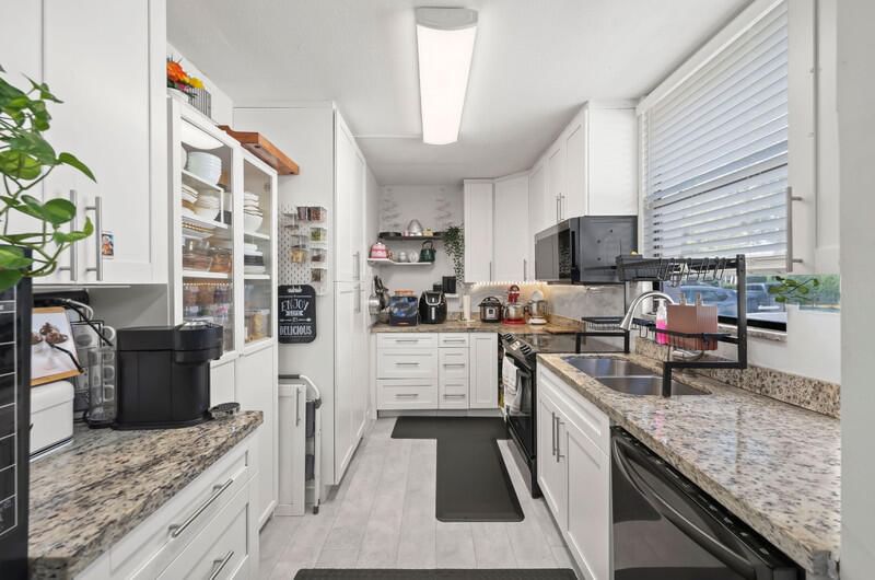 8421 Forest Hills Drive #104, Coral Springs, FL 33065 photo 2