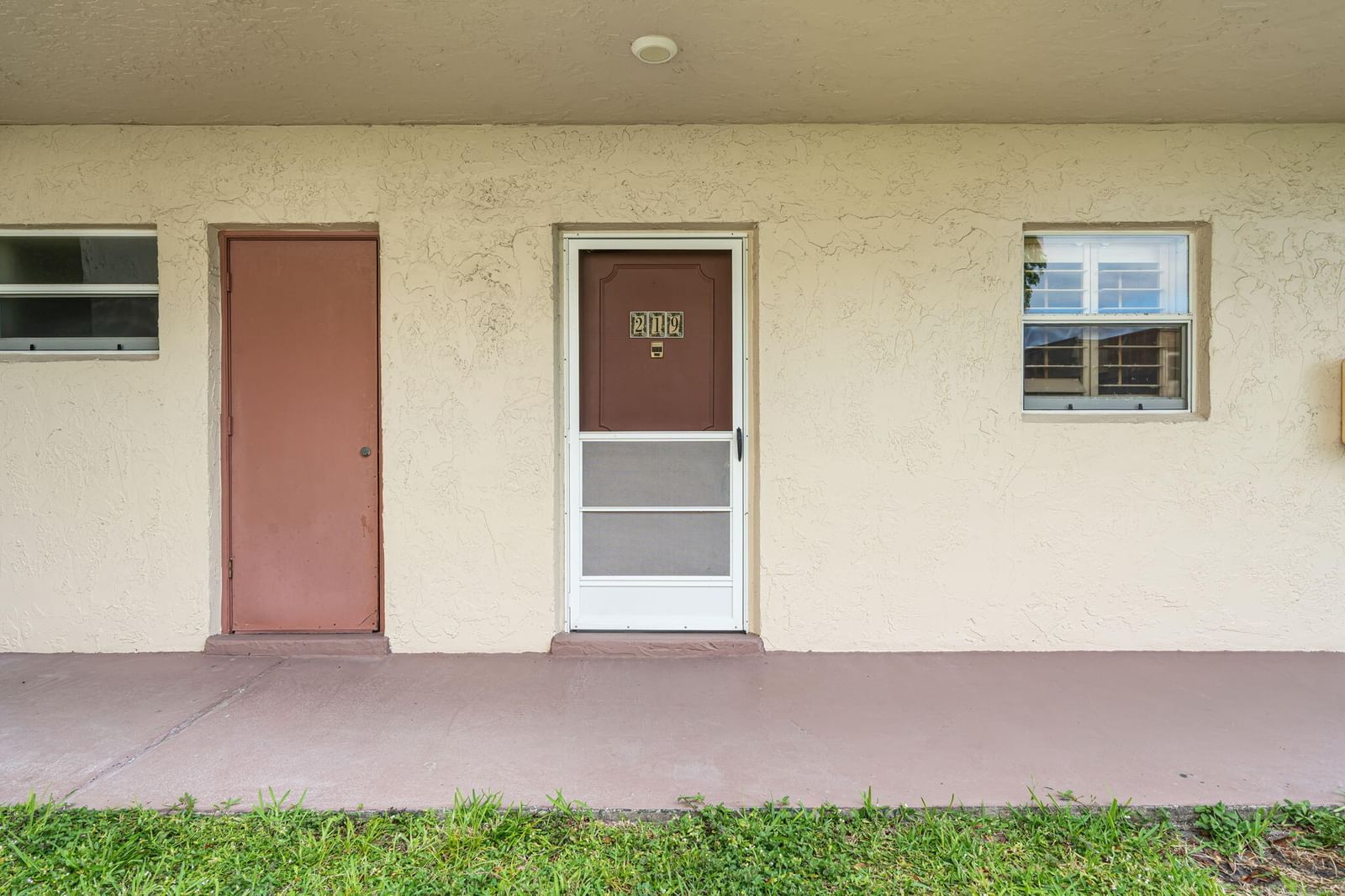 752 Lori Drive #219, Palm Springs, FL 33461 photo 4
