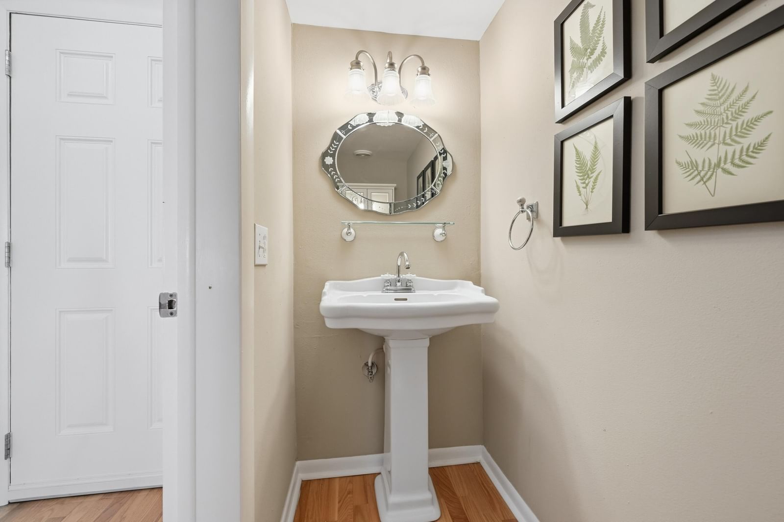 670 Tennis Club Drive #303, Fort Lauderdale, FL 33311 photo 4