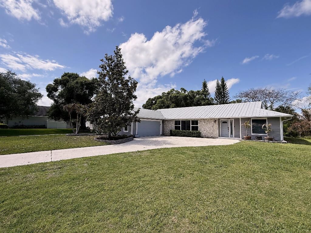 2402 River Hammock Lane, Fort Pierce, FL 34981 photo 2