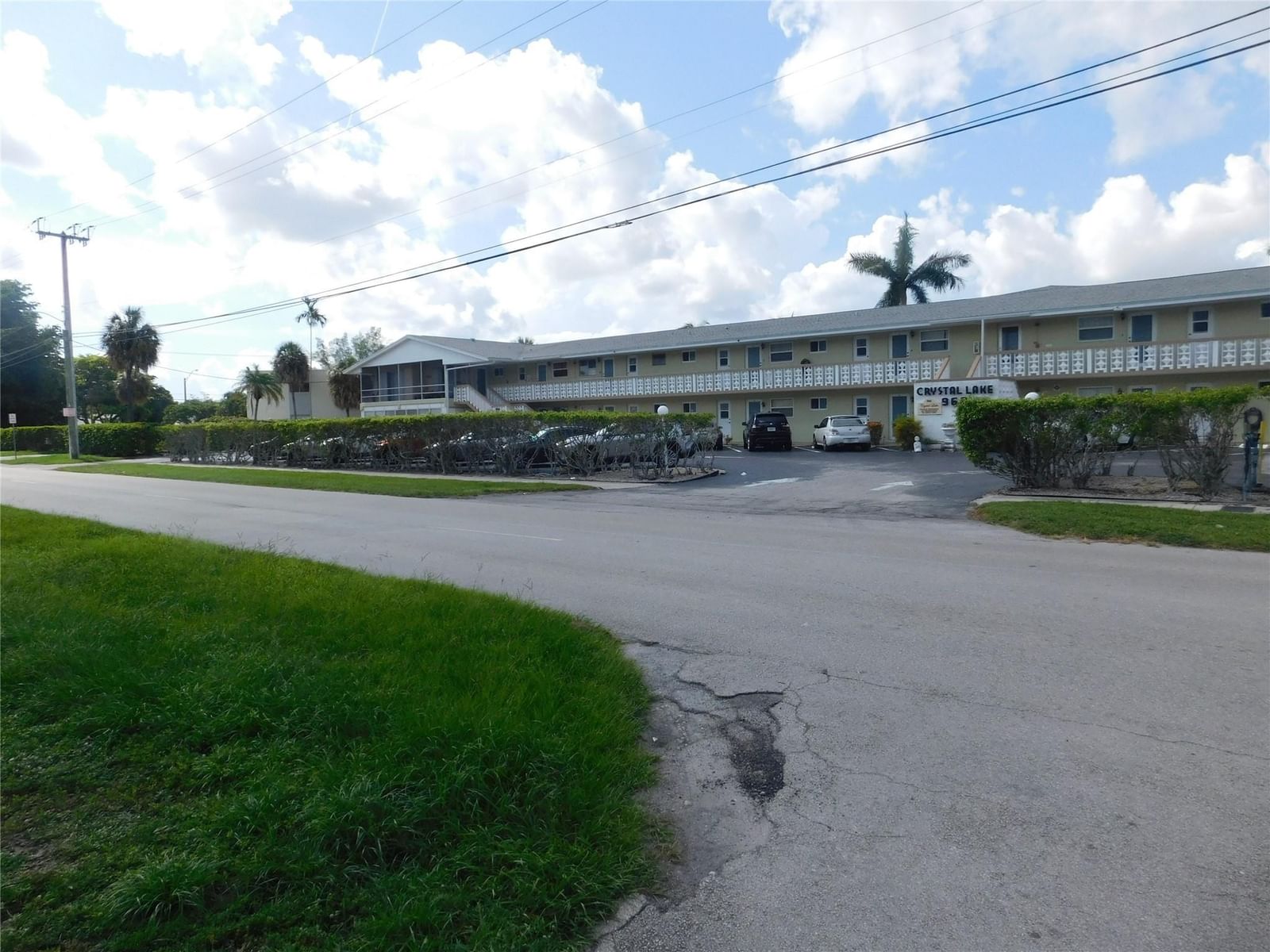 960 Crystal Lake Drive #201, Deerfield Beach, FL 33064 photo 2