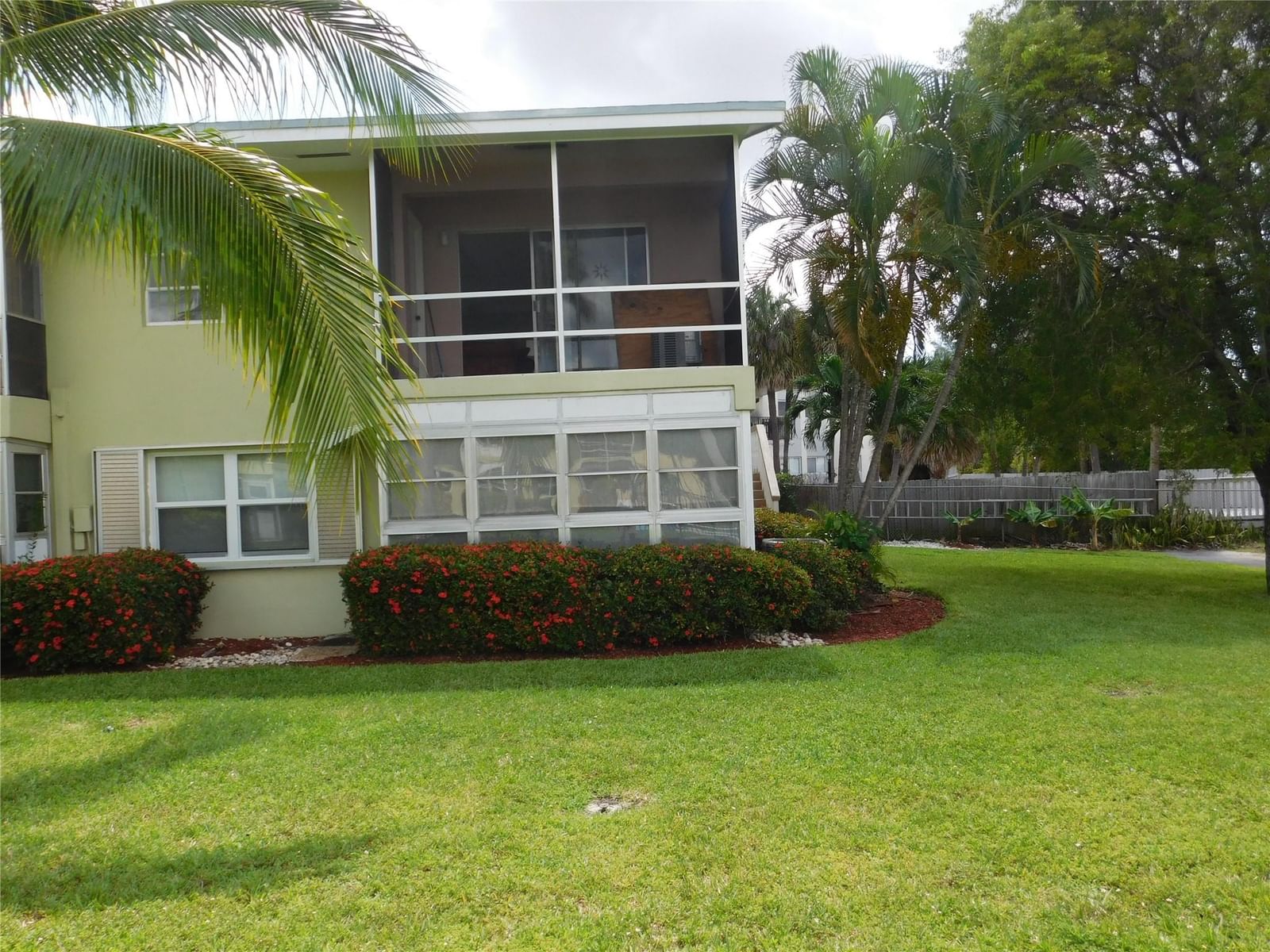960 Crystal Lake Drive #201, Deerfield Beach, FL 33064 photo 4