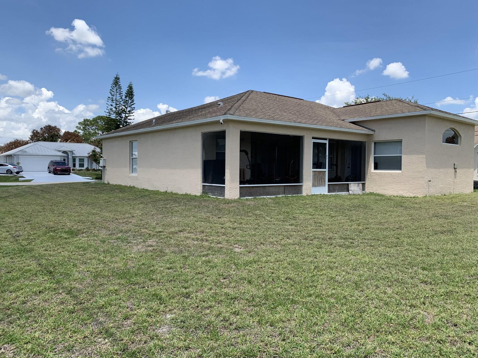 892 SW Duncan Terrace, Port St Lucie, FL 34953 photo 3