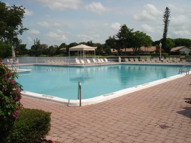 3740 Inverrary Drive #1a, Lauderhill, FL 33319 photo 2