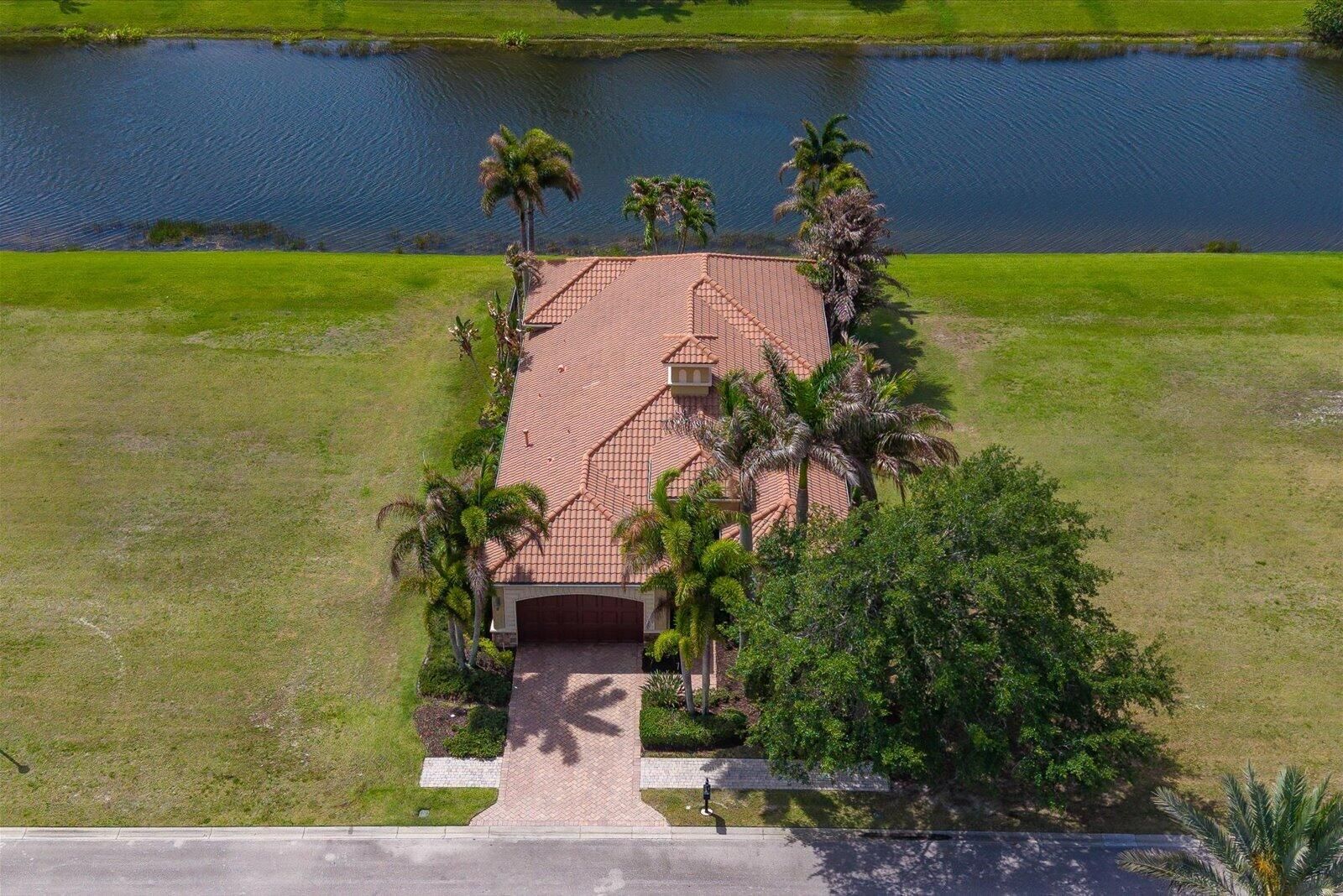 116 SE Bella Strano, Port St Lucie, FL 34984 photo 2