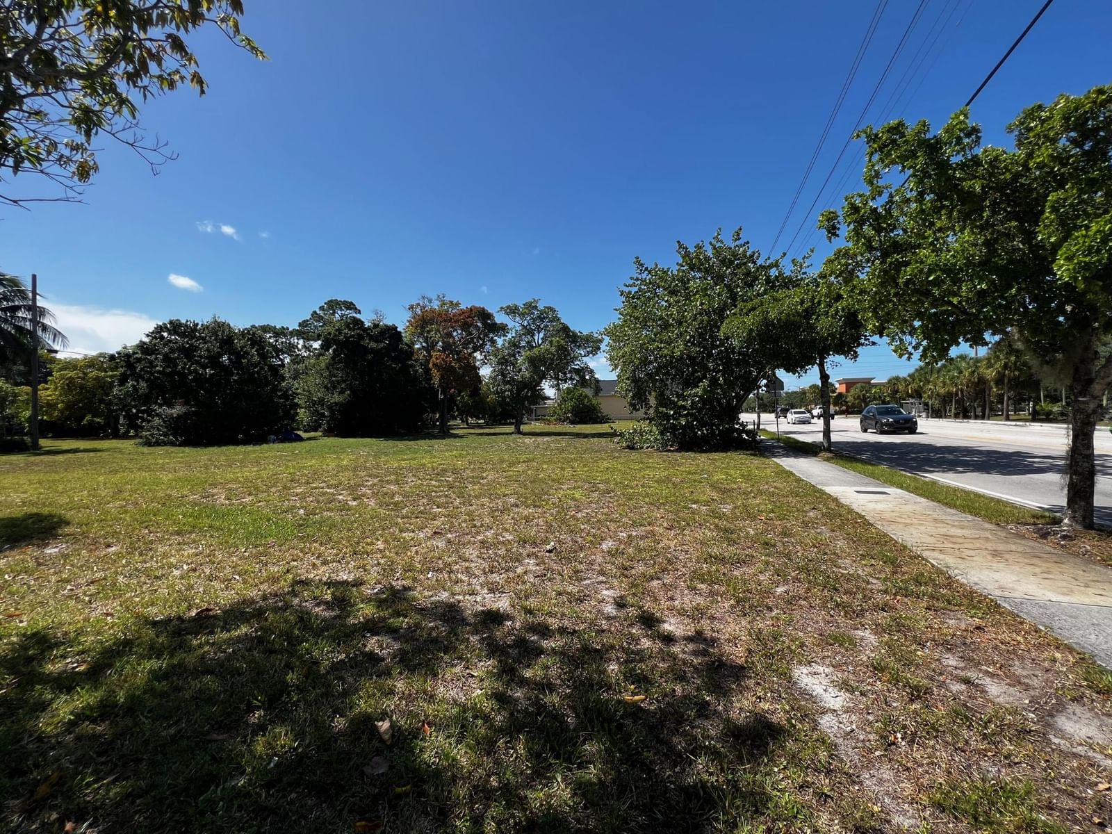 435 NW 7th Avenue, Fort Lauderdale, FL photo 2