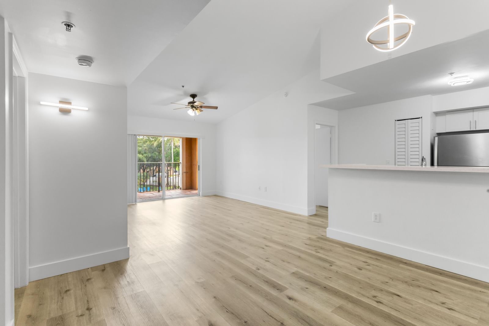 2113 Renaissance Boulevard #306, Miramar, FL 33025 photo 2