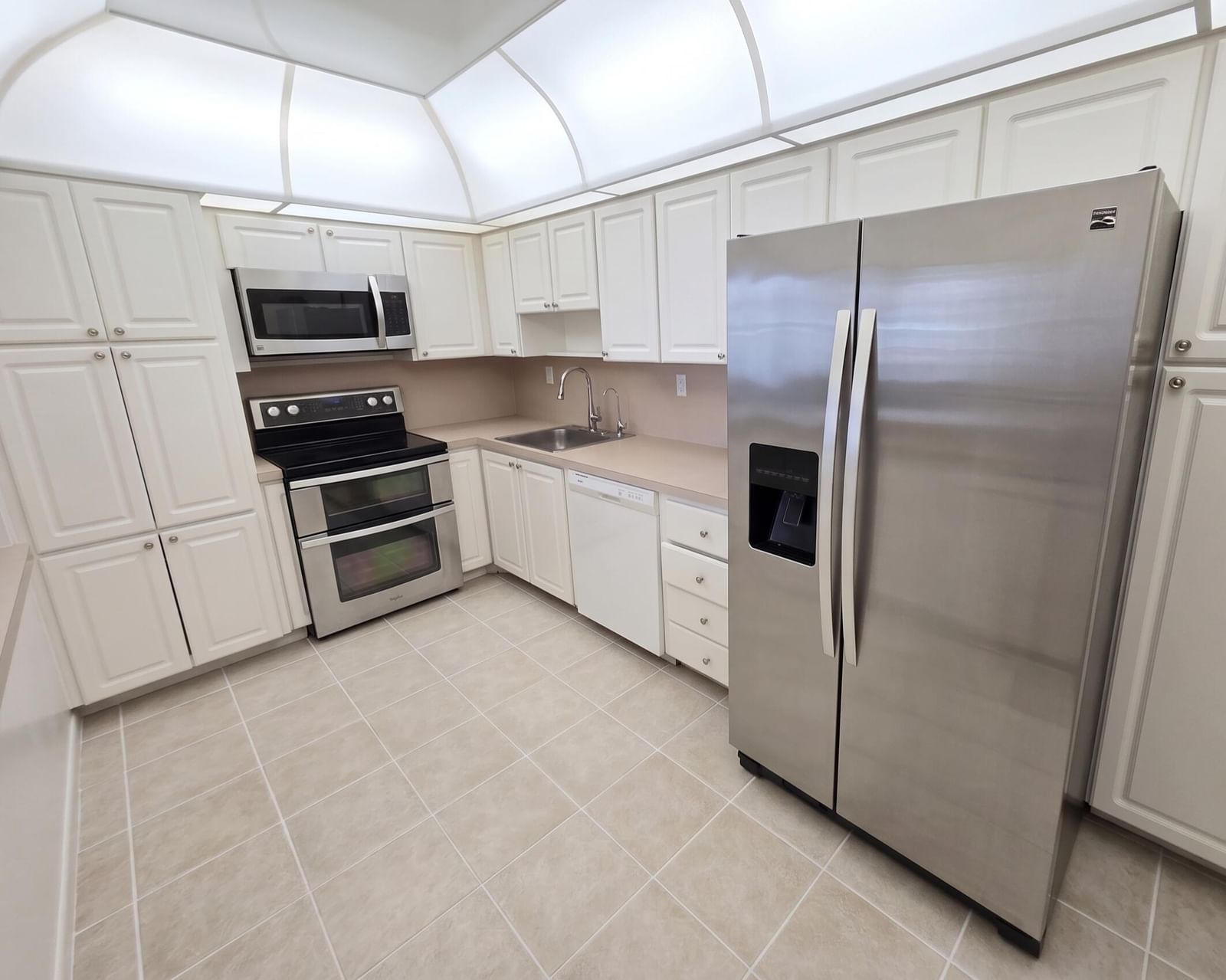 19390 Collins Avenue #1622, Sunny Isles Beach, FL 33160 photo 2