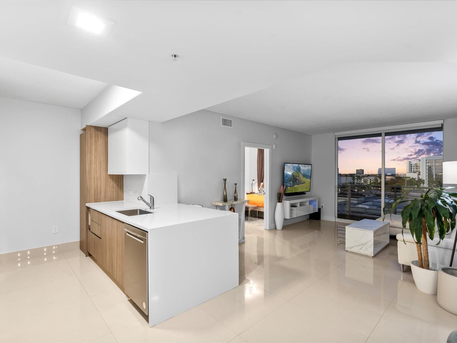 18800 NE 29th Avenue #704, Aventura, FL 33180 photo 3