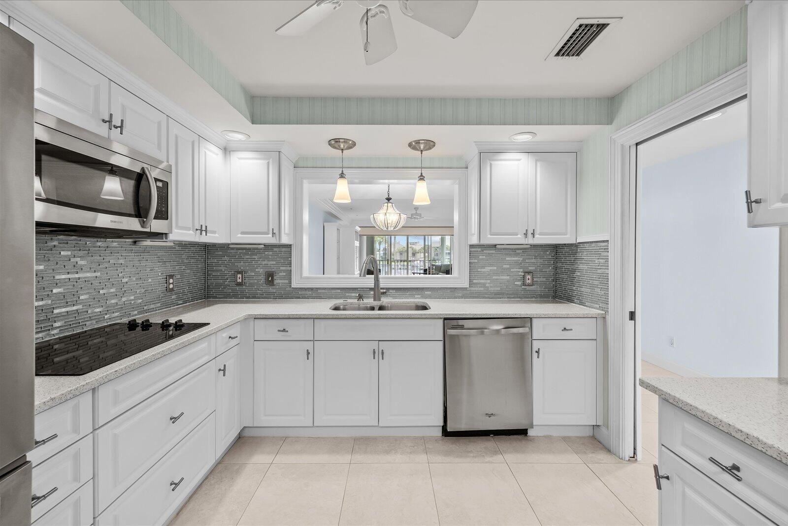1903 Bay Road #206, Vero Beach, FL 32963 photo 5