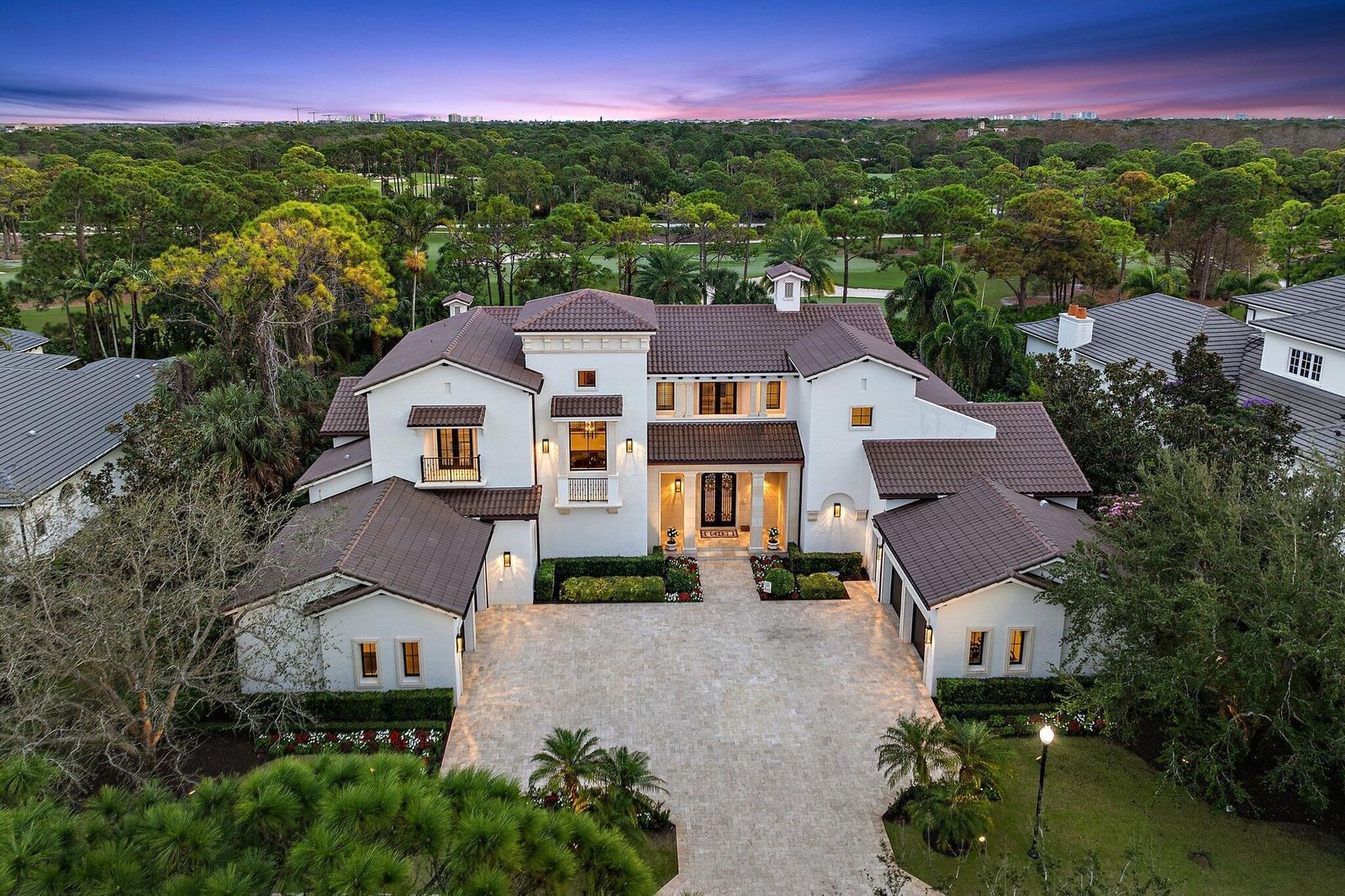 135 W Bears Club Drive, Jupiter, FL 33477 photo 2