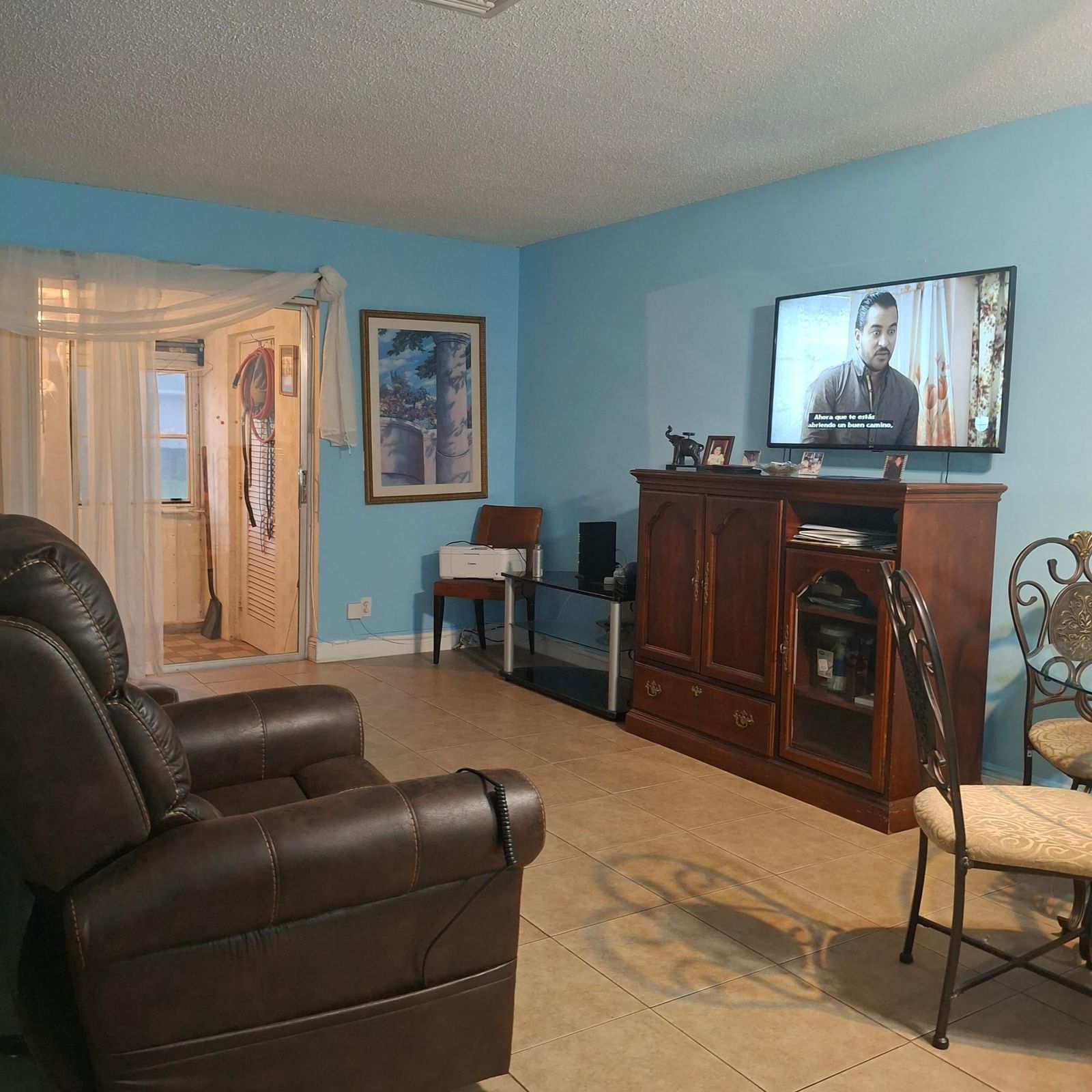 2569 Dudley Drive W #D, West Palm Beach, FL 33415 photo 2
