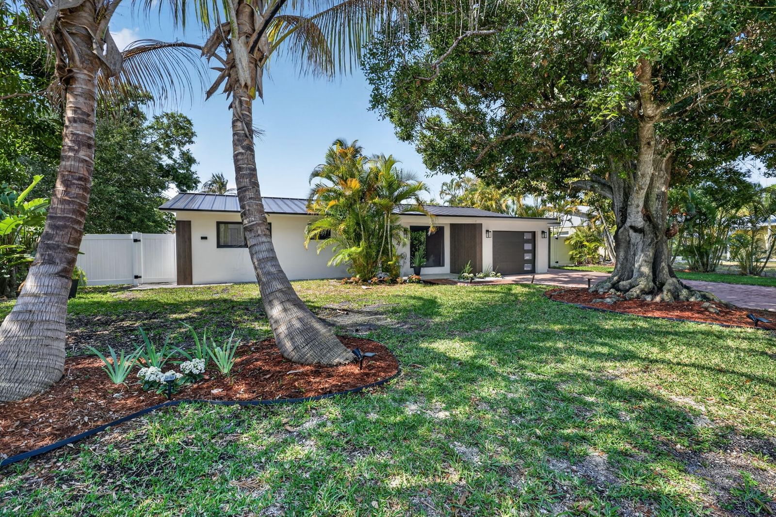 454 Dover Road, Jupiter, FL 33469 photo 2