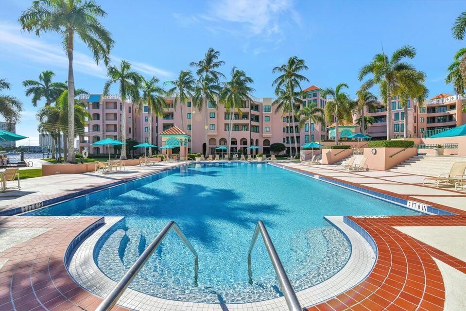 100 SE 5th Avenue #107, Boca Raton, FL 33432 photo 4