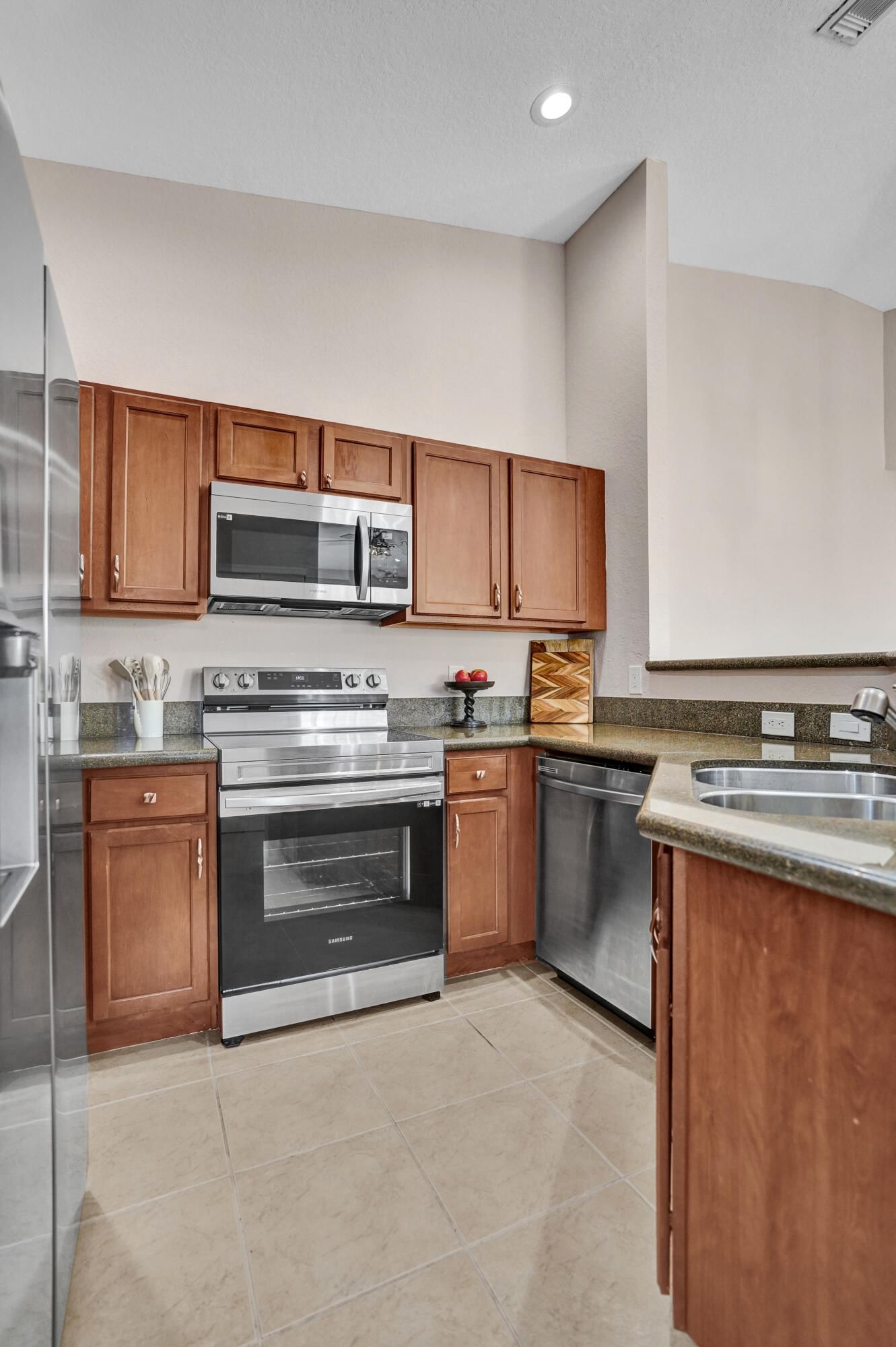 1825 Sonrisa Street #1825, Riviera Beach, FL 33404 photo 2