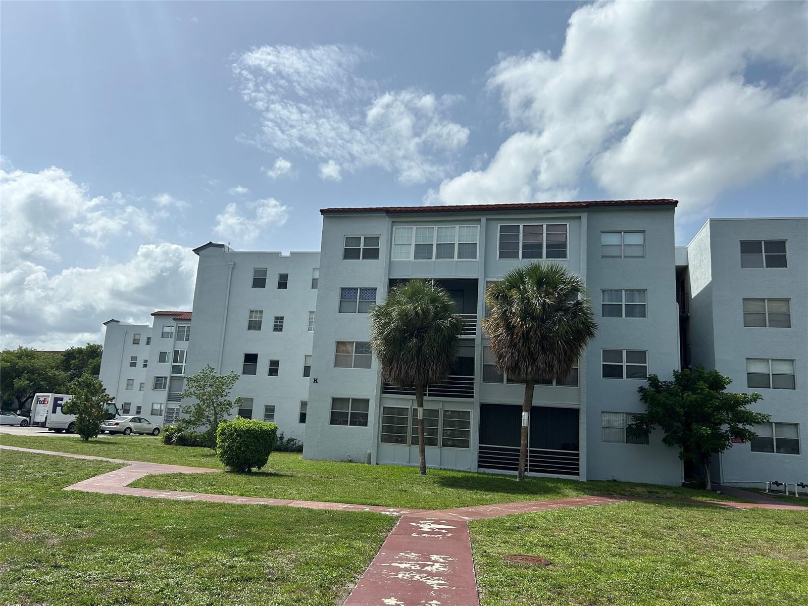 2860 Somerset Drive #311k, Lauderdale Lakes, FL 33311 photo 2