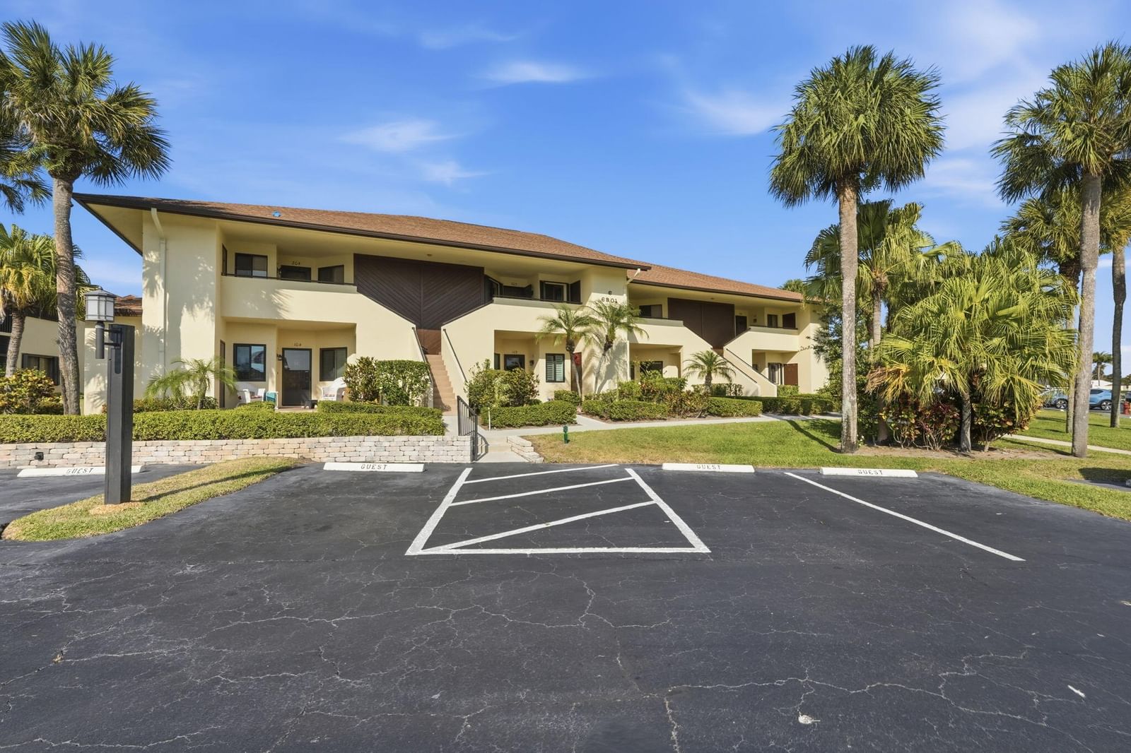 6901 SE Constitution Boulevard #102, Hobe Sound, FL 33455 photo 3