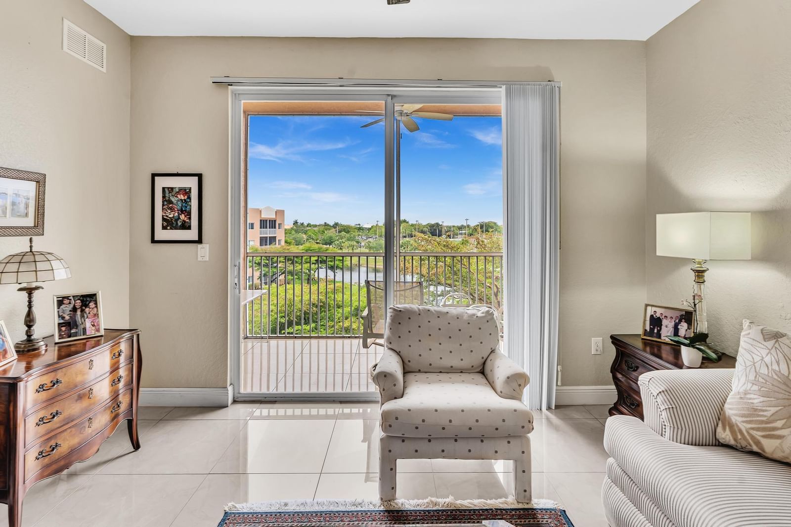 7735 Yardley Drive #406, Tamarac, FL 33321 photo 3