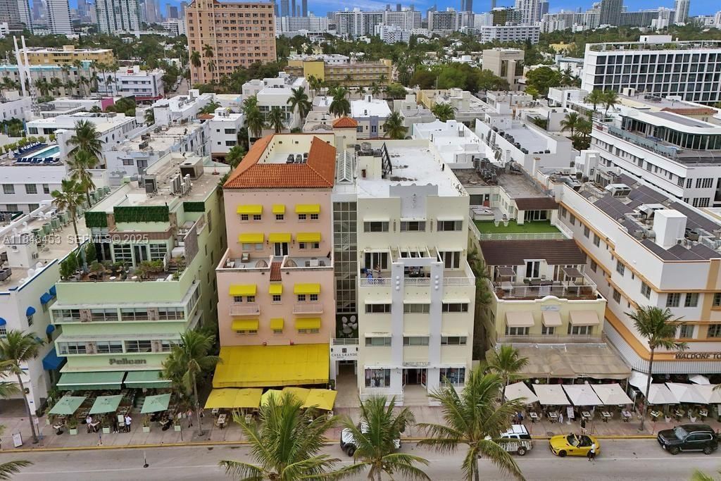 834 Ocean Drive #406, Miami Beach, FL 33139 photo 2