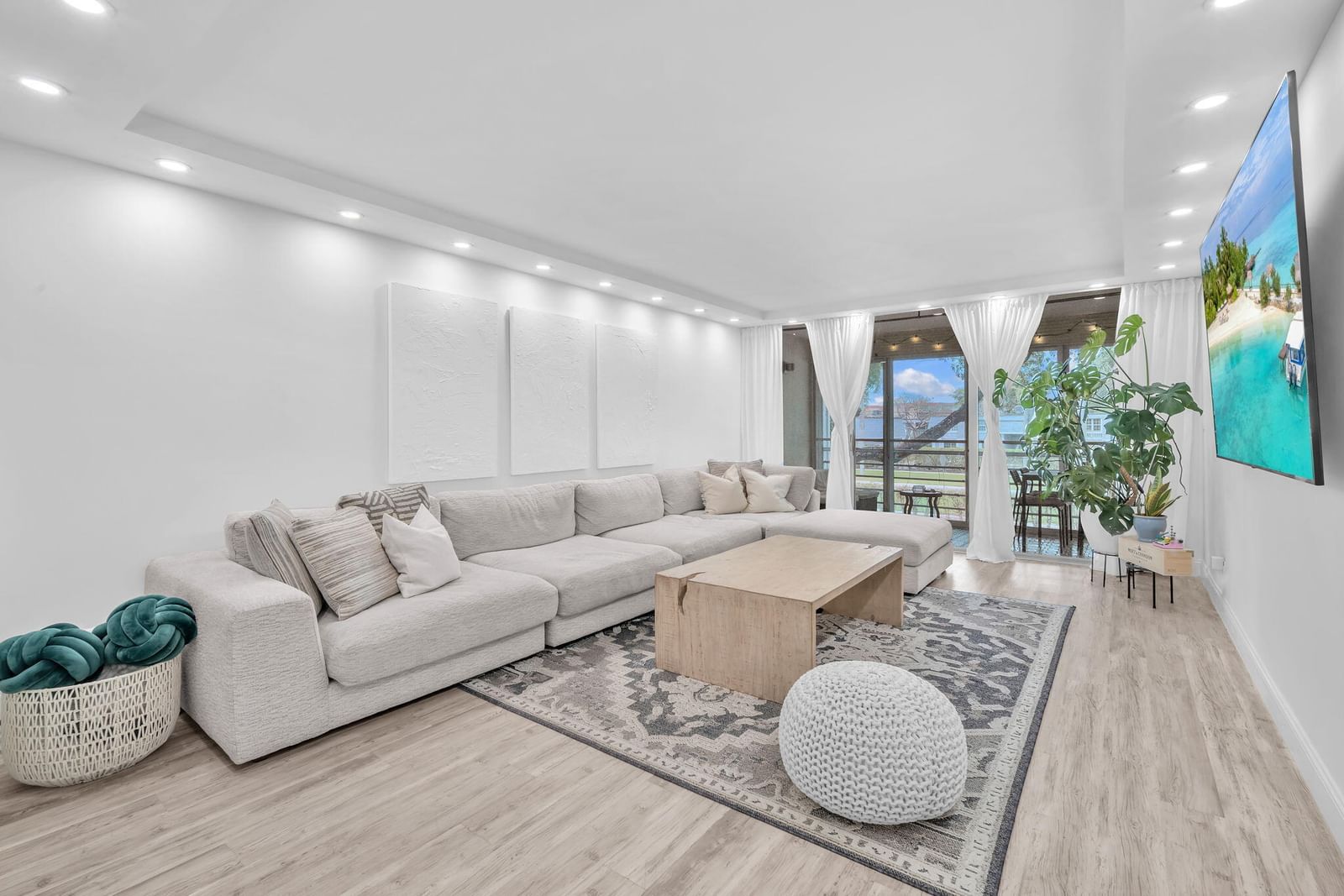 6921 Cypress Road #Apt B19, Plantation, FL 33317 photo 3