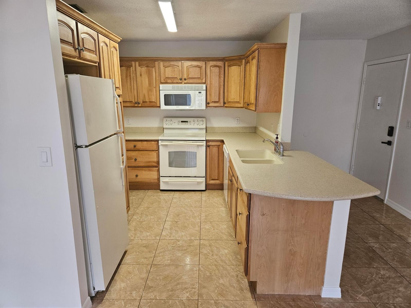 2050 Oleander Boulevard #10-108, Fort Pierce, FL 34950 photo 4