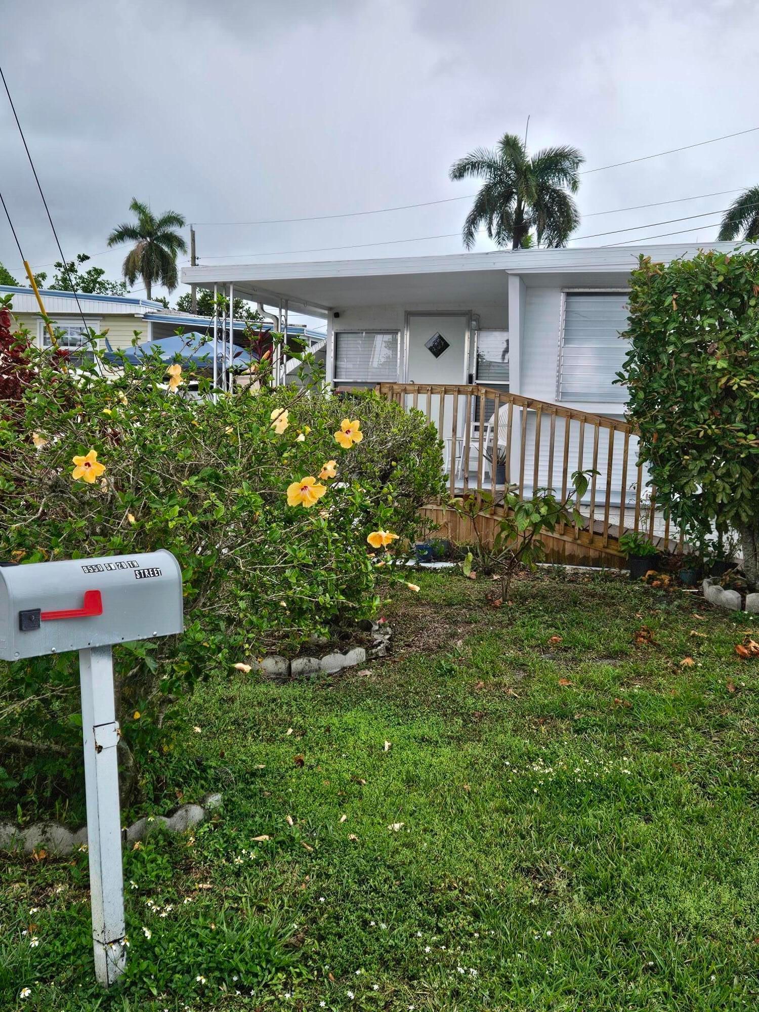8550 SW 20th Street, Davie, FL 33324 photo 4