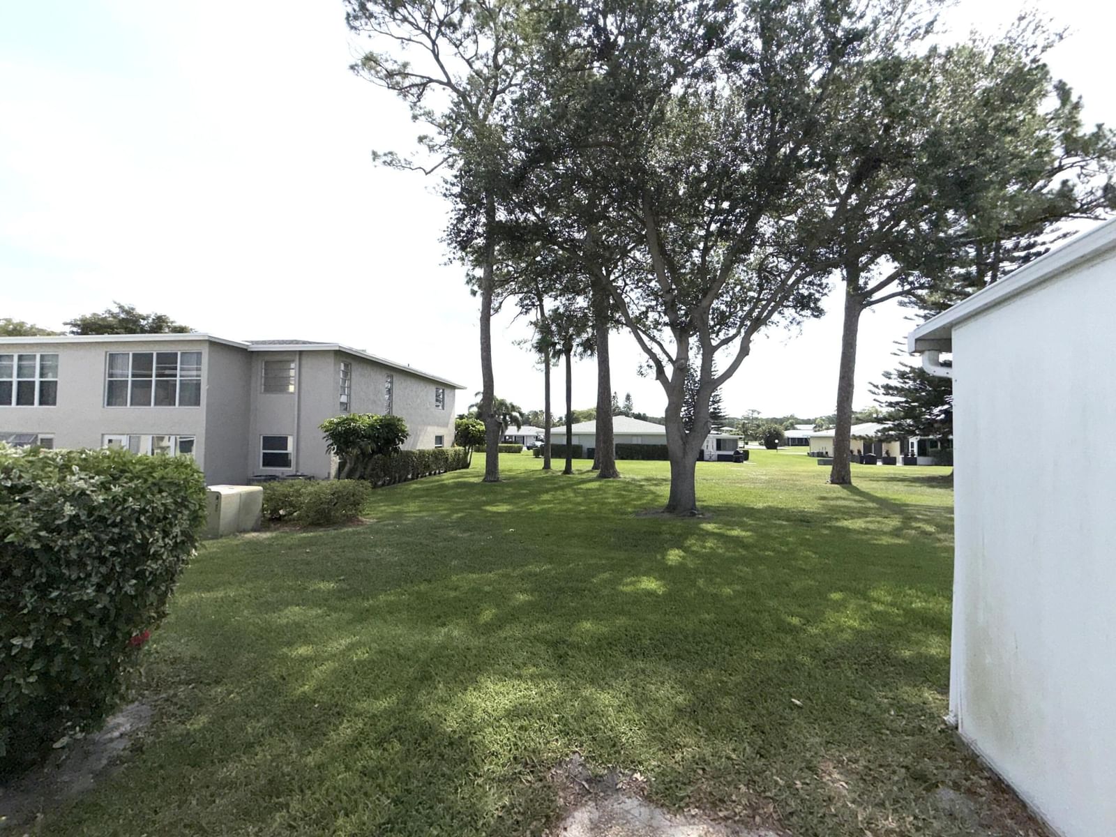 1030 Silk Oak Terrace #101, Delray Beach, FL 33445 photo 2