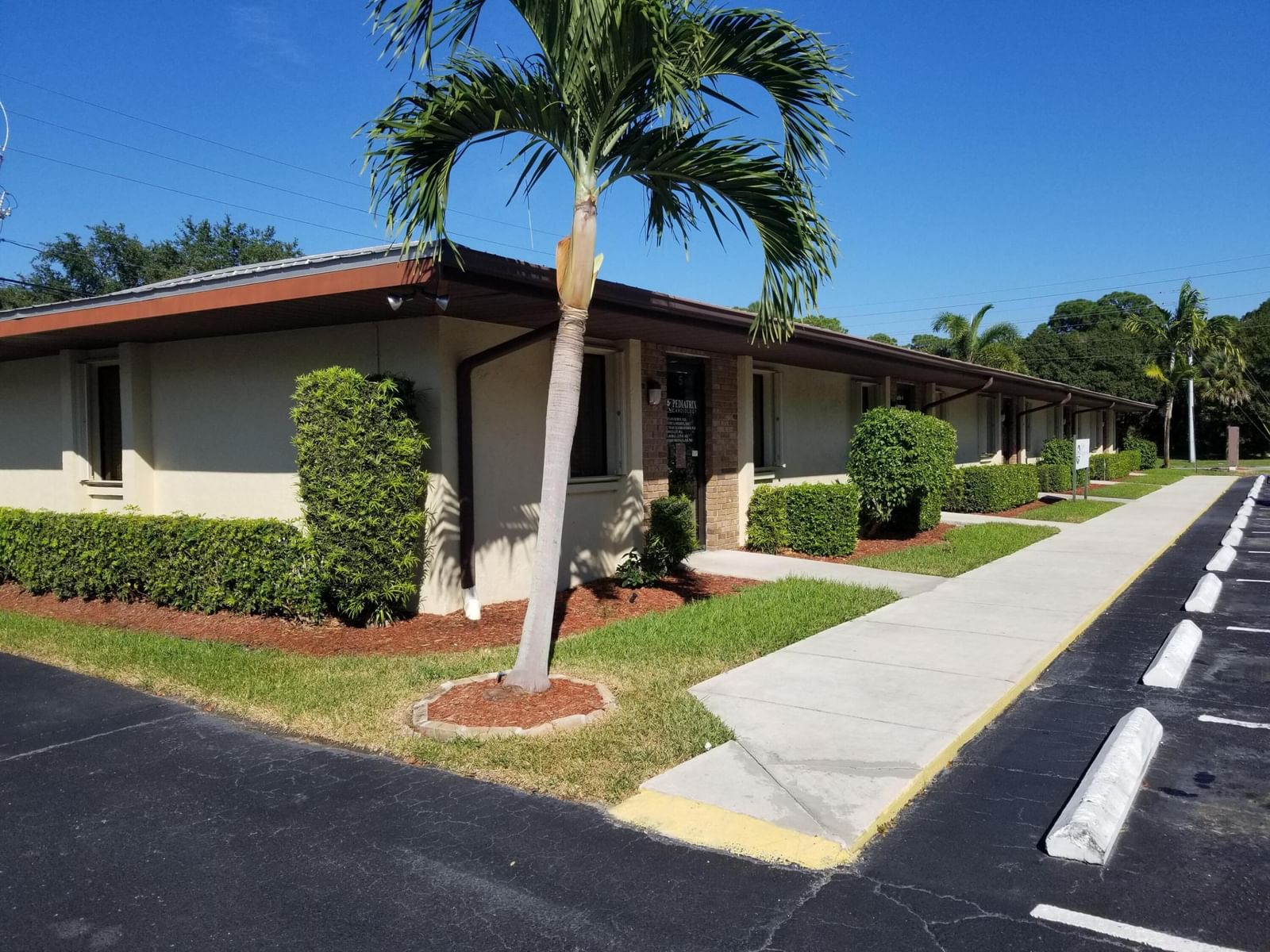 1803 & 1805 S 25th Street, Fort Pierce, FL photo 4