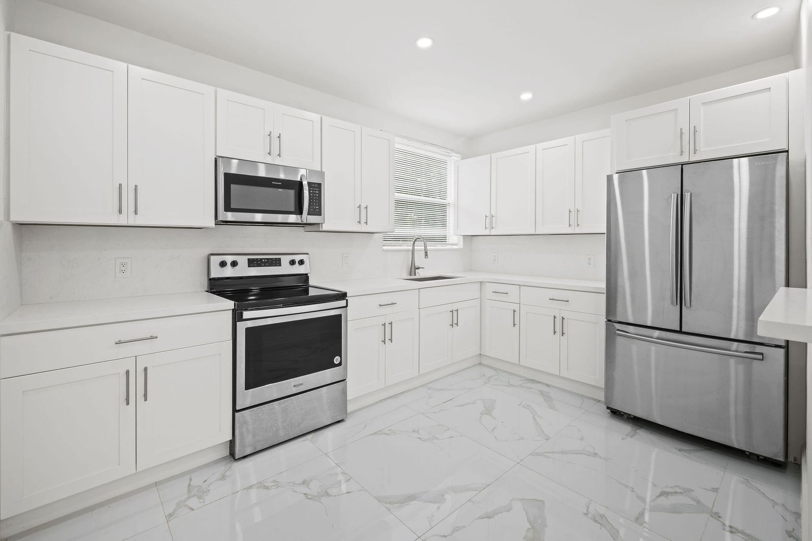 332 NW 97th Street, Miami, FL 33150 photo 2