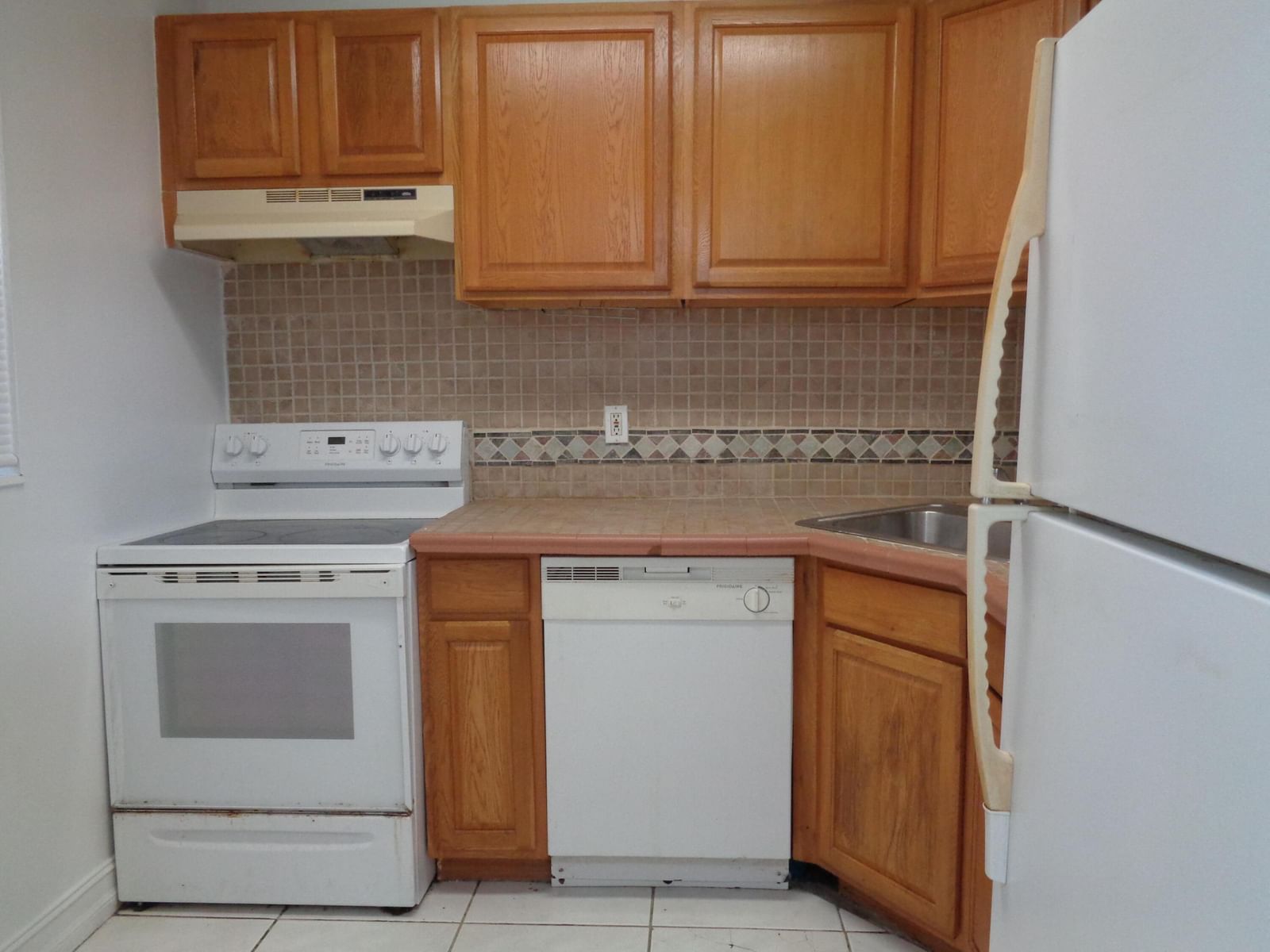 2008 Jackson Street #E9, Hollywood, FL 33020 photo 4