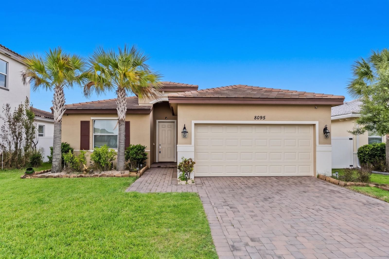 8095 NW Greenbank Circle, Port St Lucie, FL 34987 photo 3