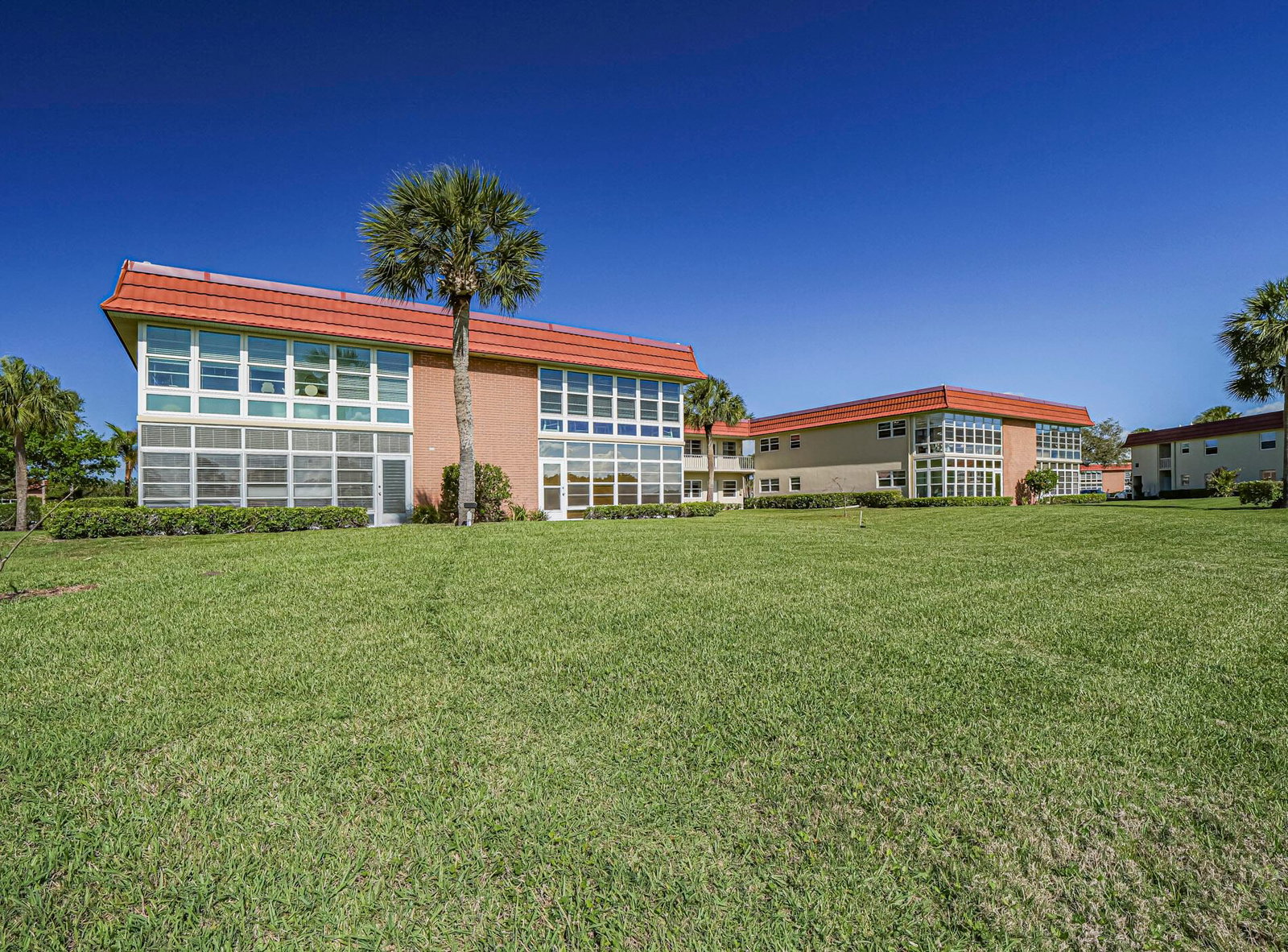 67 Royal Oak Drive #206, Vero Beach, FL 32962 photo 3