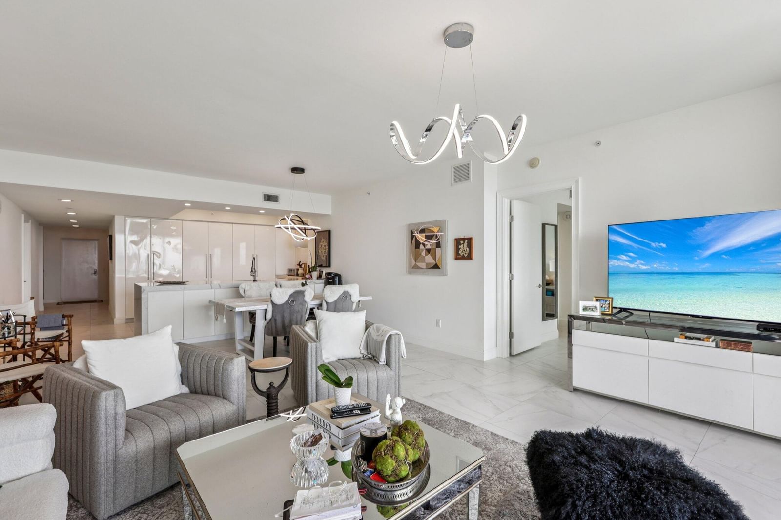 2640 Lake Shore Drive #2008, Riviera Beach, FL 33404 photo 4