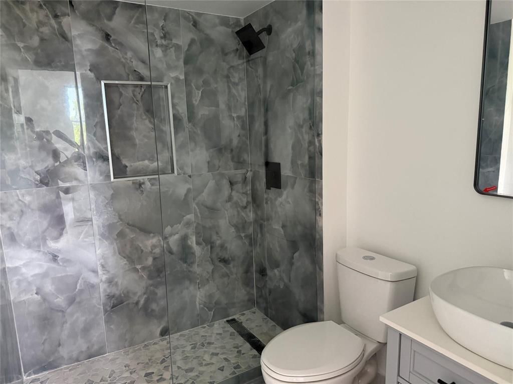 112 Royal Park Drive #4b, Oakland Park, FL 33309 photo 2