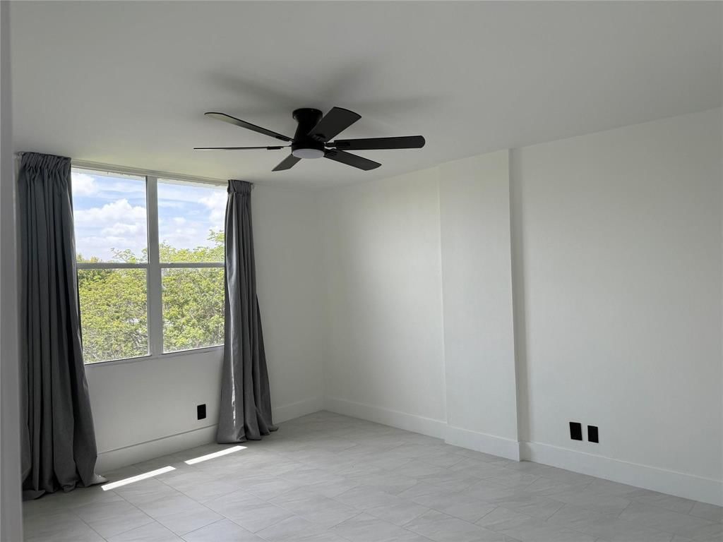 112 Royal Park Drive #4b, Oakland Park, FL 33309 photo 5
