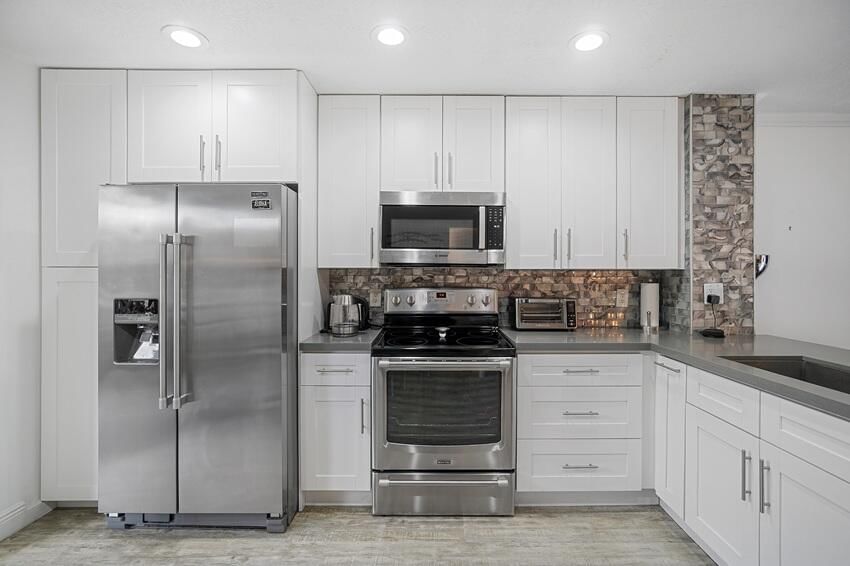 7620 NW 79th Avenue #J8, Tamarac, FL 33321 photo 2