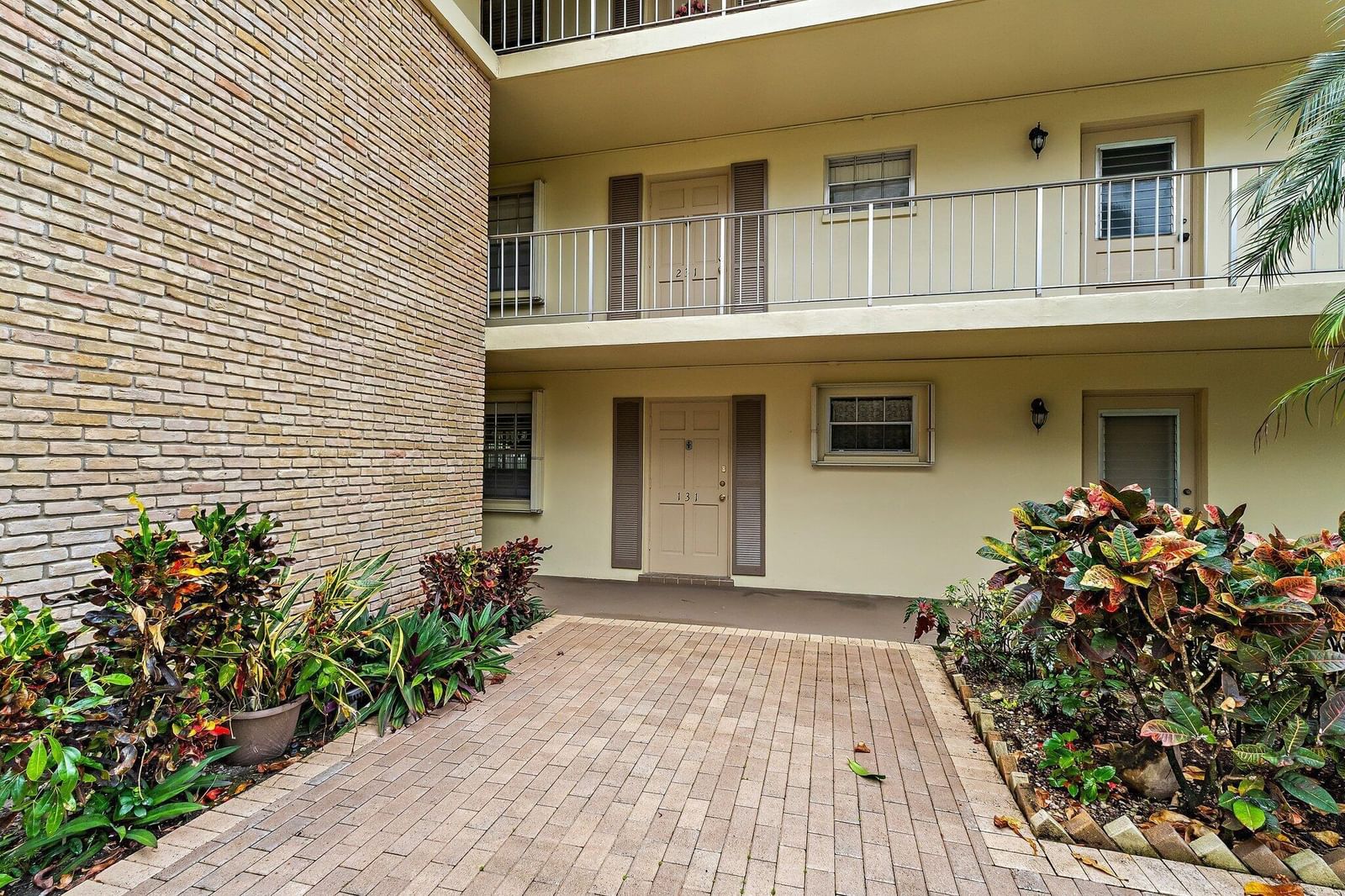 5570 Tamberlane Circle #131, Palm Beach Gardens, FL 33418 photo 2