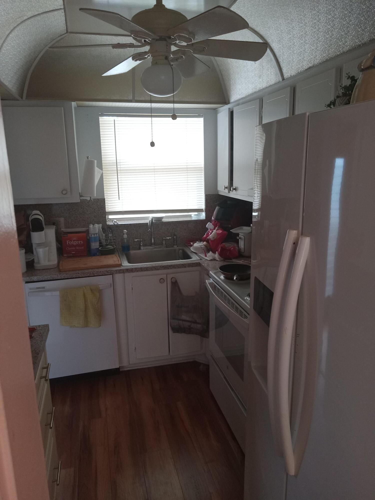 2901 E Sunrise Lakes Drive E #202, Sunrise, FL 33322 photo 3