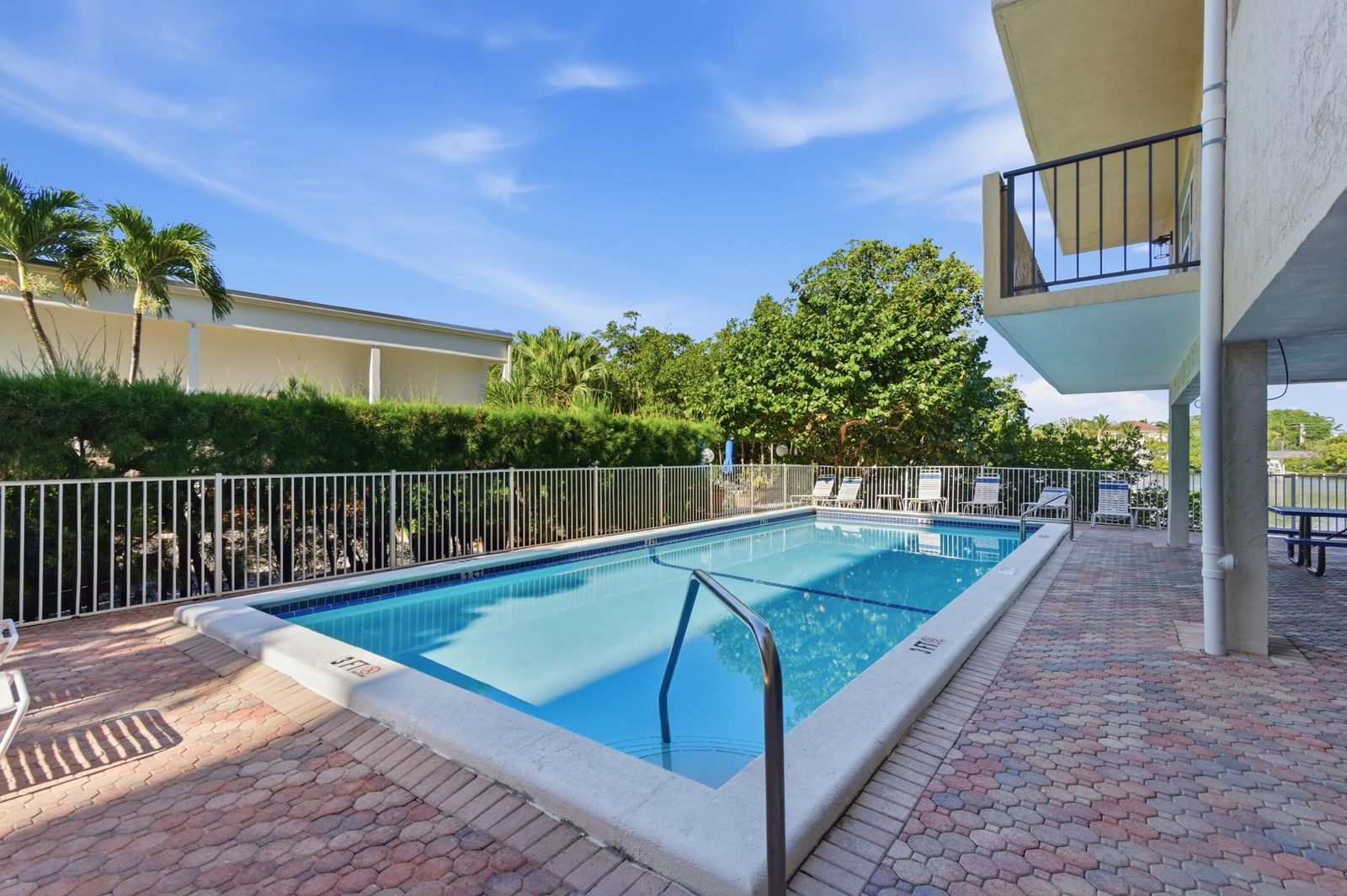 3581 S Ocean Boulevard #Apt 4e, South Palm Beach, FL 33480 photo 2