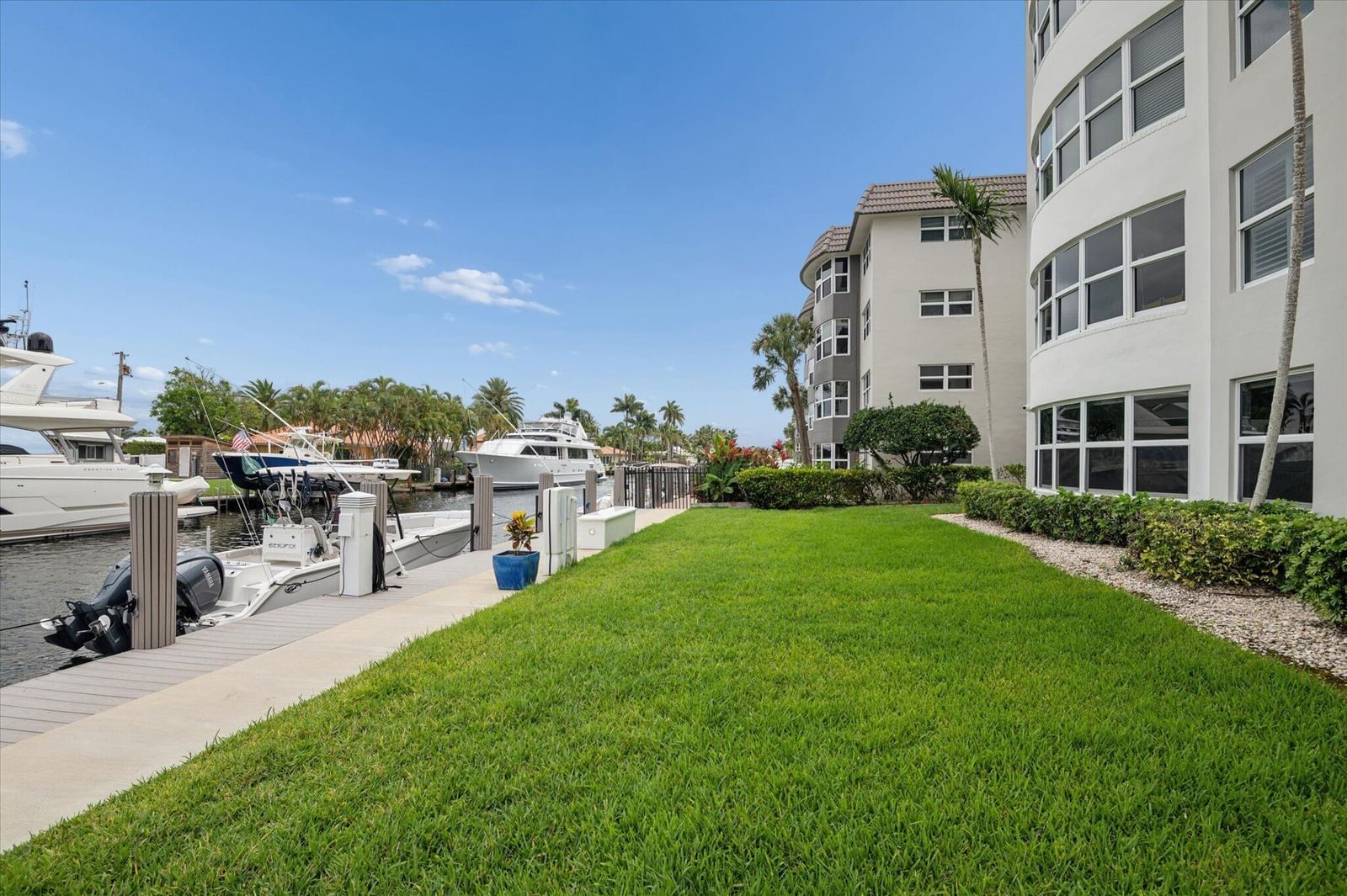5100 Bayview Drive #106, Fort Lauderdale, FL 33308 photo 2