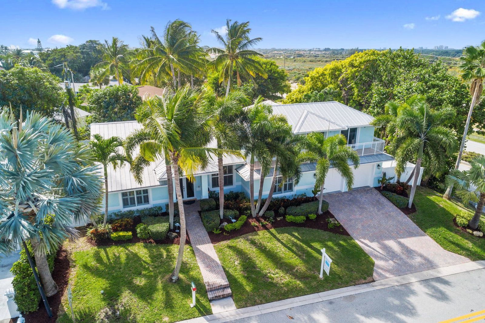 490 Mars Way, Juno Beach, FL 33408 photo 2