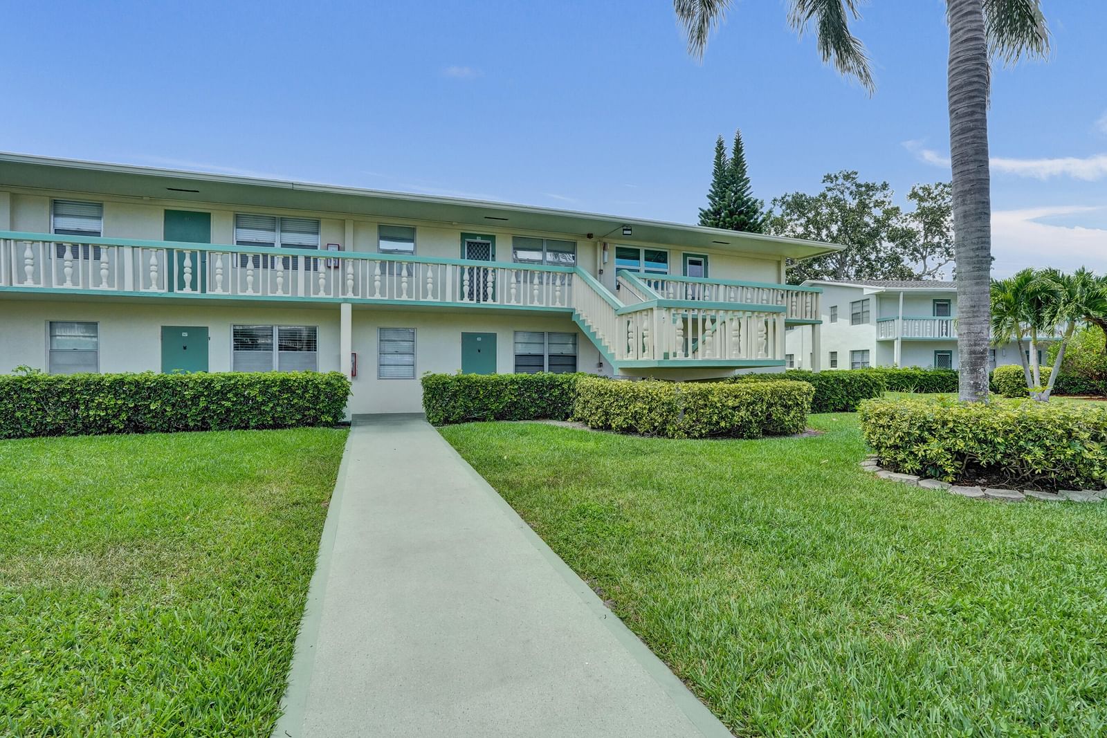 358 Oakridge T #358, Deerfield Beach, FL 33442 photo 2