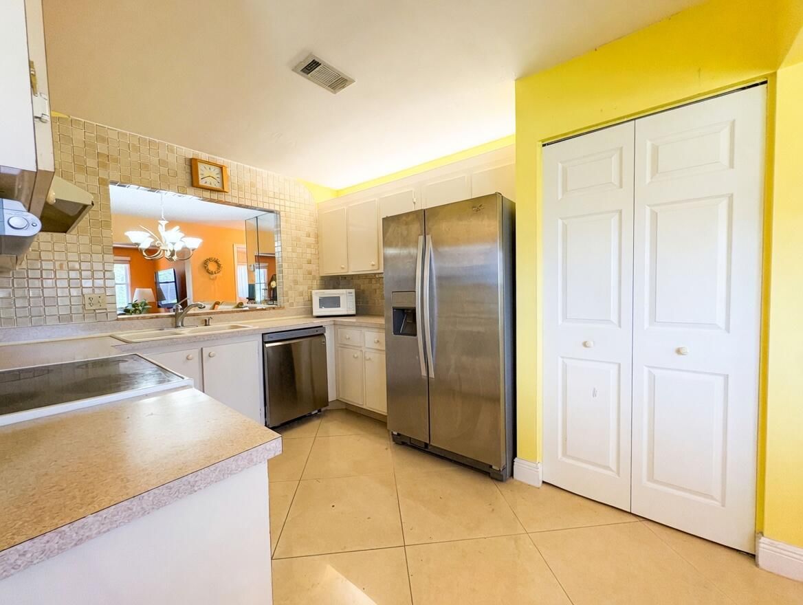 6304 Emerald Sky Lane, Greenacres, FL 33463 photo 3