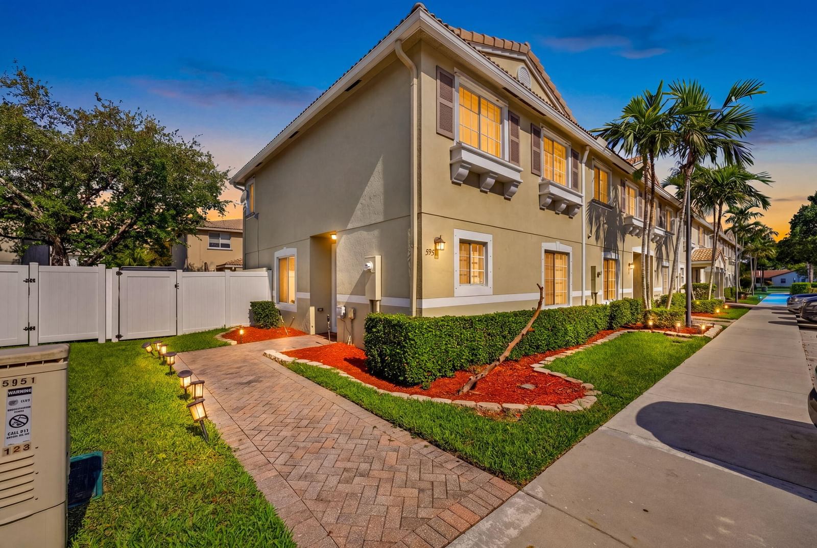 5951 Manchester Way, Tamarac, FL 33321 photo 2