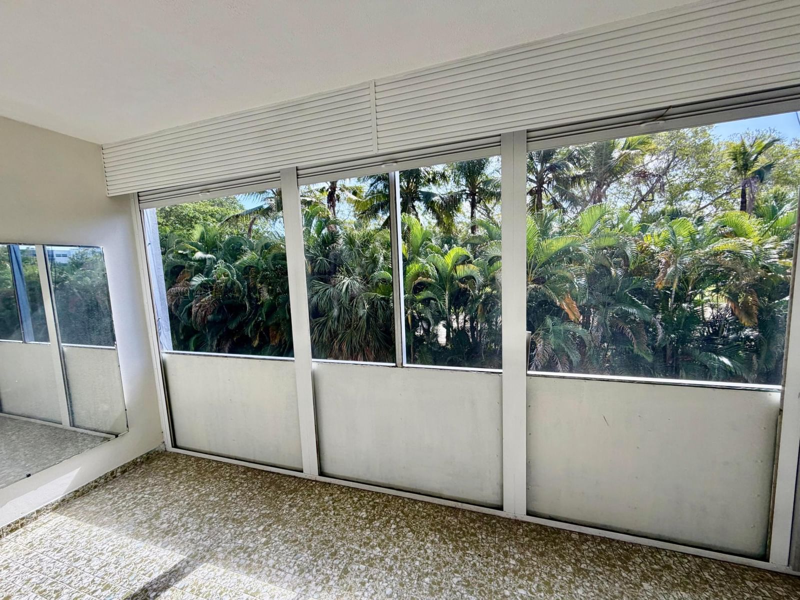 1000 NE 14th Avenue #304, Hallandale Beach, FL 33009 photo 4