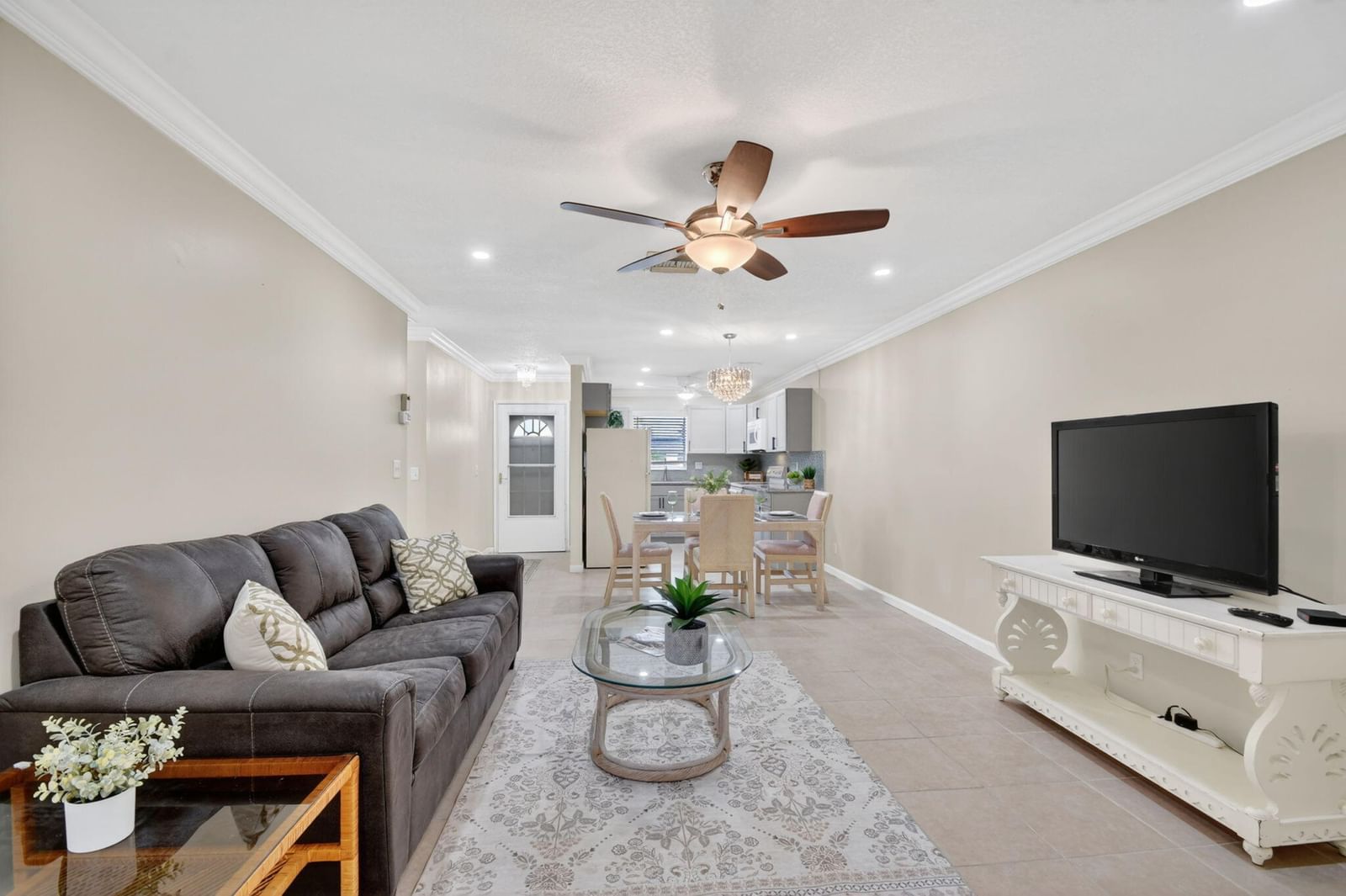 2787 Dudley Dr DR #Apt D, West Palm Beach, FL 33415 photo 5