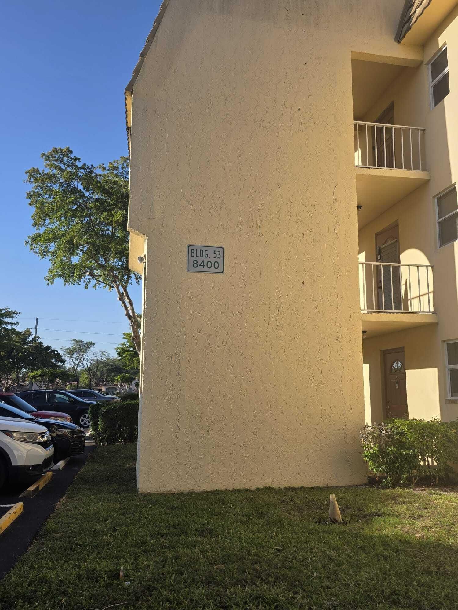 8400 Sunrise Lakes Boulevard #107, Sunrise, FL 33322 photo 3