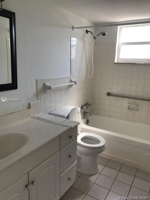1830 Dixianna Street #201, Hollywood, FL 33020 photo 4